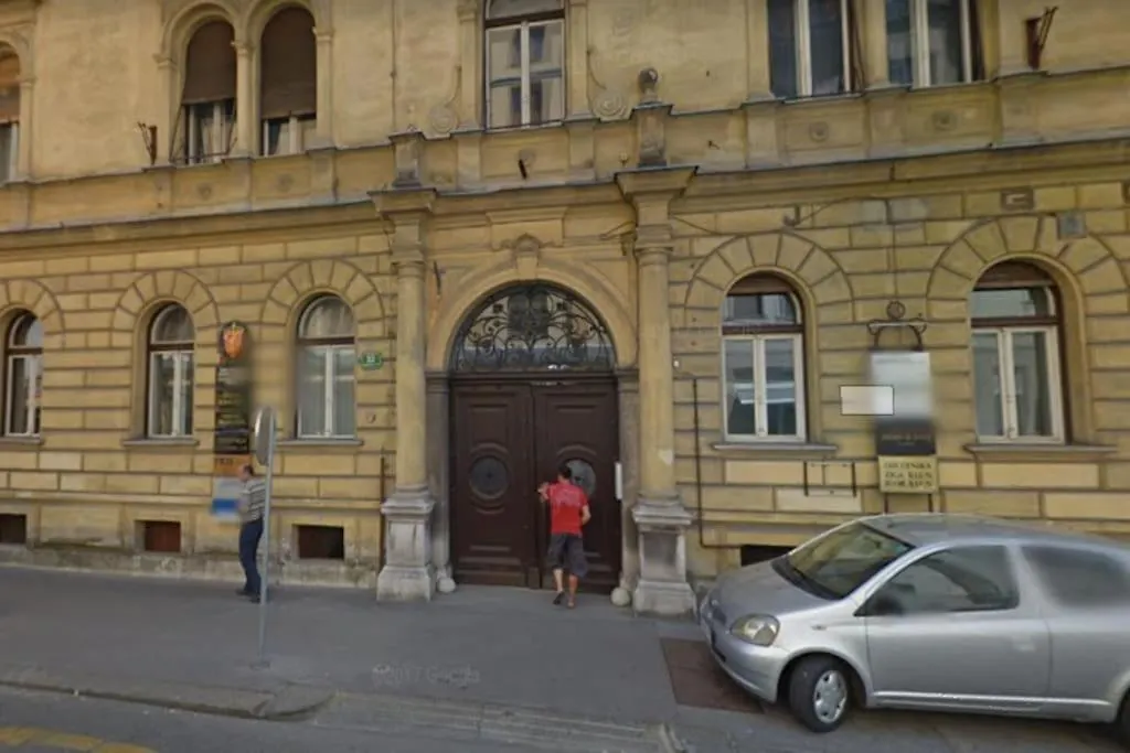 Spacious Apartment In Historic Centre & Free Parking Ljubljana Slovenia